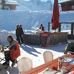Erzhorn 2* Αρόζα