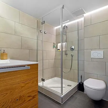 Erzhorn Hotel 2*